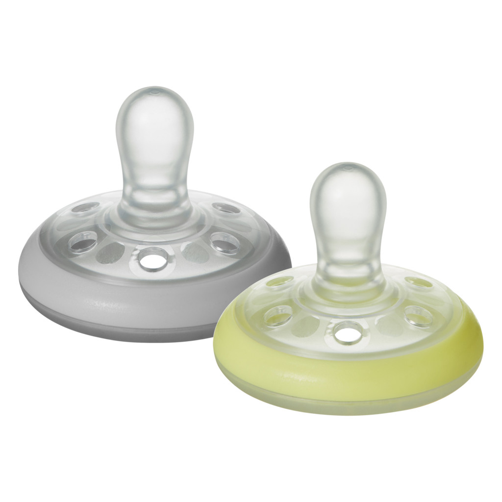 Tommee Tippee Cumlík, breast-like, silikón Natural Night, 0-6m, 2ks