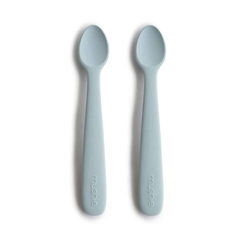 Mushie Dvojbalenie silikónových lyžičiek mushie - powder blue