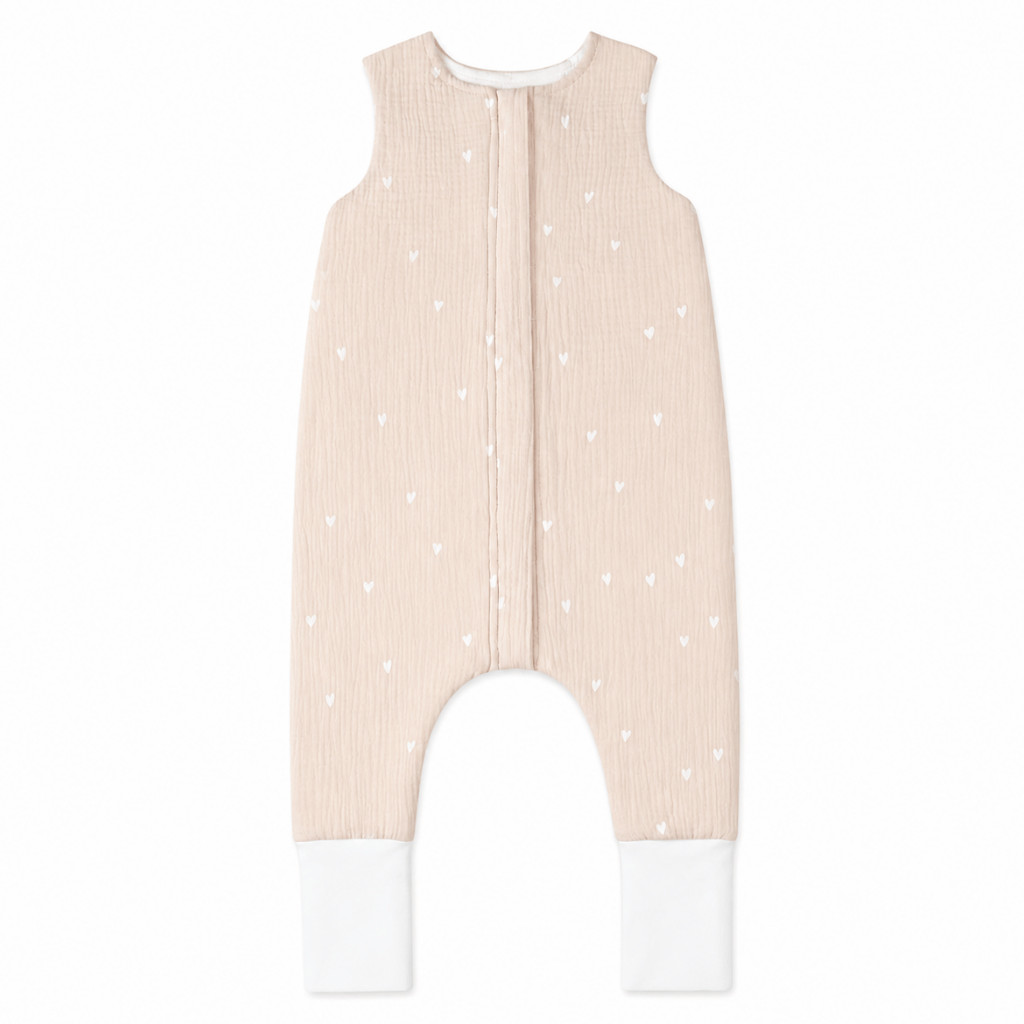 Sleepee Mušelínový letní spací pytel s nohavicemi vel. M 3-5 let Sleepee Love béžový se srdíčky
