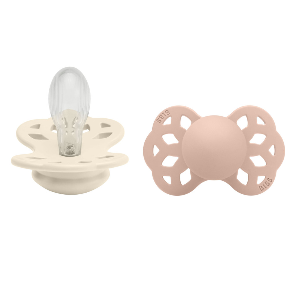 Všetky značky||BIBS Infinity symetrické BIBS Infinity symetrické cumlíky zo silikónu 2ks - veľkosť 2 (Ivory / Blush)