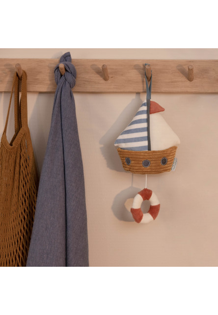Hrajúca loďka Námornícky záliv