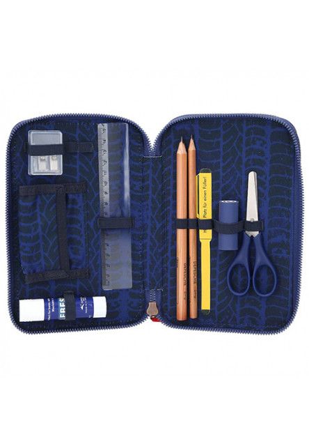 Monster truck - trojposchodový peračník s náplňou značky Monster Cars.