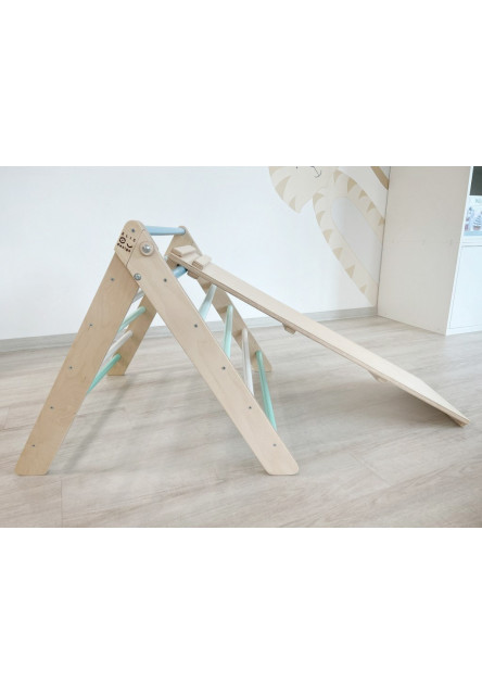 Montessori Piklerovej trojuholník light + doska 2v1 variant: natur okraje, modré priečky