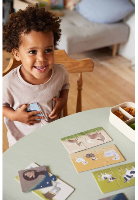 Parent and baby puzzles farm animals
