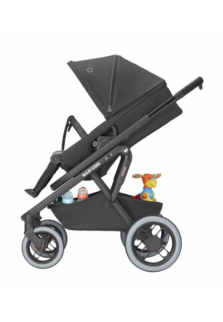 Lila XP kočík Essential Black