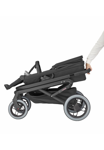 Lila XP kočík Essential Black