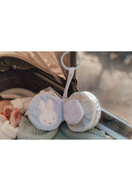 Závesná textilná knižka králiček Miffy Lucky Leaves