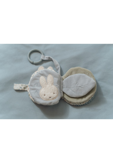 Závesná textilná knižka králiček Miffy Lucky Leaves