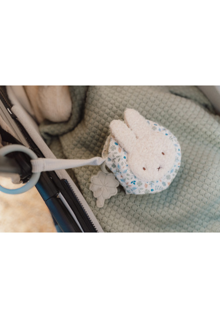 Závesná textilná knižka králiček Miffy Lucky Leaves