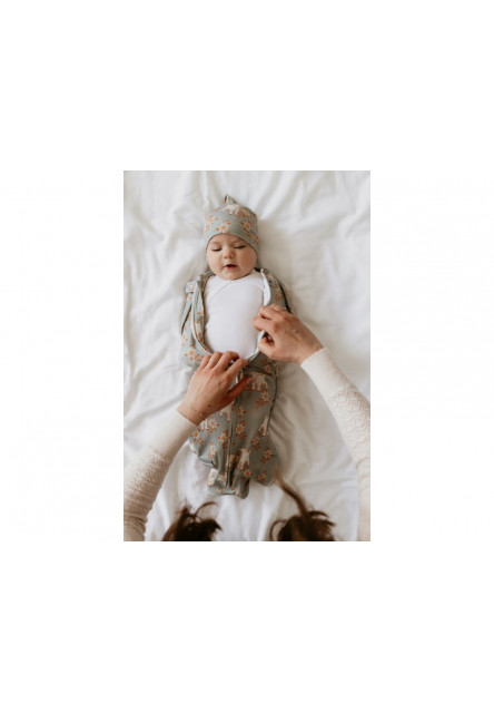 Zavinovačka Sleepee Second Step Swaddle s čepičkou zdarma Ivory Forest