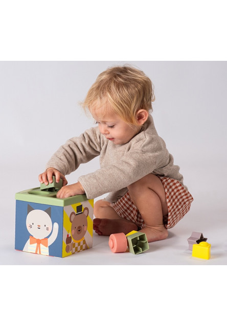 Box s aktivitami Play & Discover