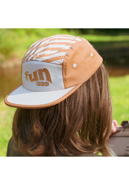 Striped šiltovka s UV ochranou 48-52 cm (Sand Stripe)