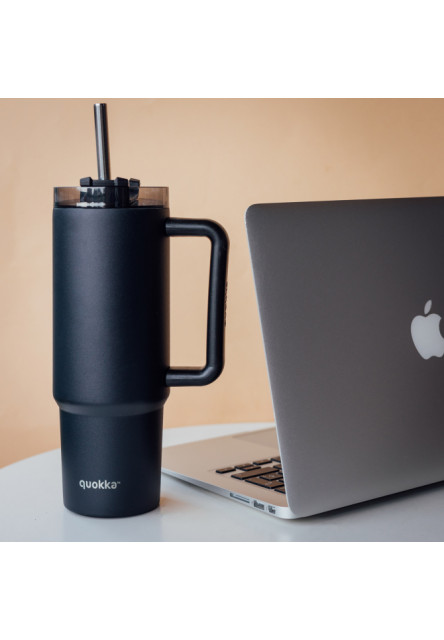 Nerezový termohrnček so slamkou Vibe Black 880 ml