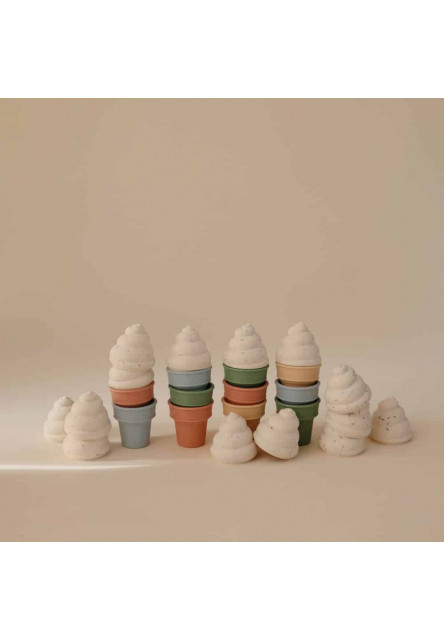 Hračka mix and match mushie - ice cream