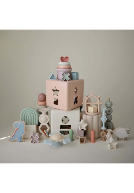 Triediaca hra mushie - shape sorting box