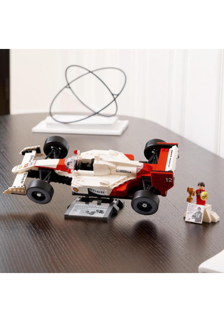 McLaren MP4/4 a Ayrton Senna