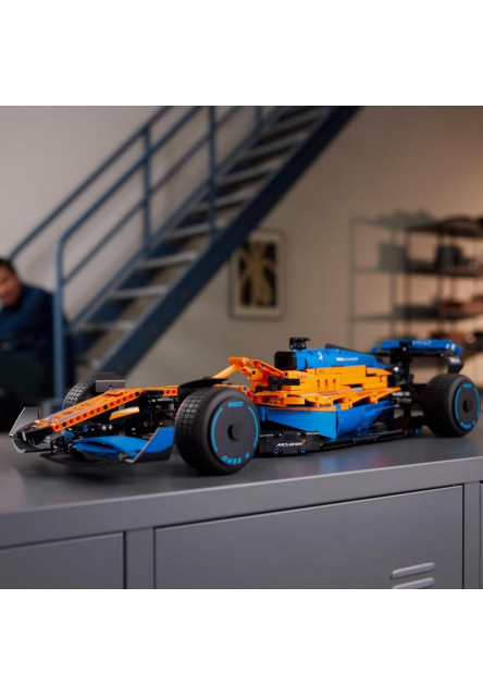Pretekárske auto McLaren Formula 1