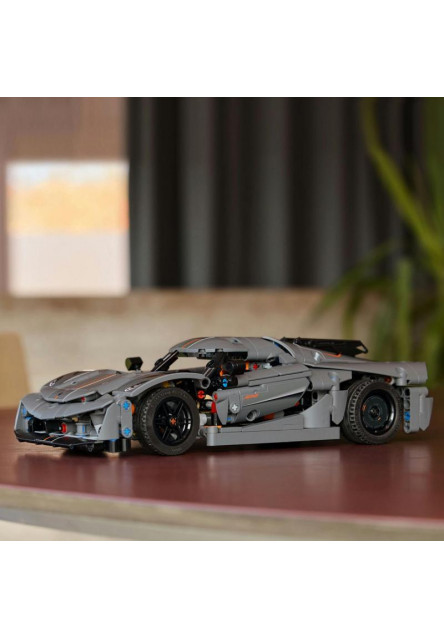 Sivé hyperauto Koenigsegg Jesko Absolut