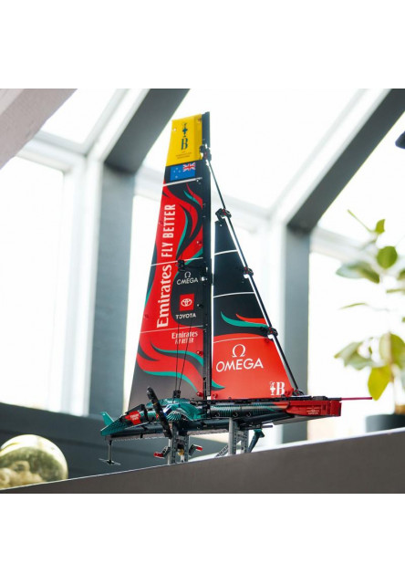 Jachta Emirates Team New Zealand AC75