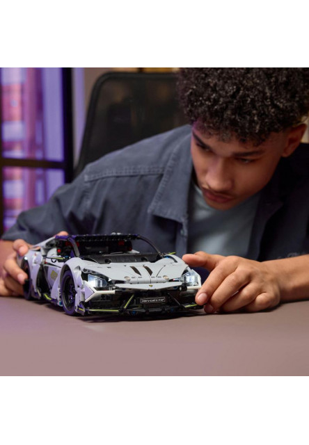 Lamborghini Revuelto