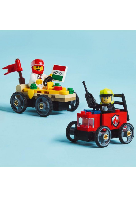 Pretekársky balíček: Rozvoz pizzy vs. hasičské auto