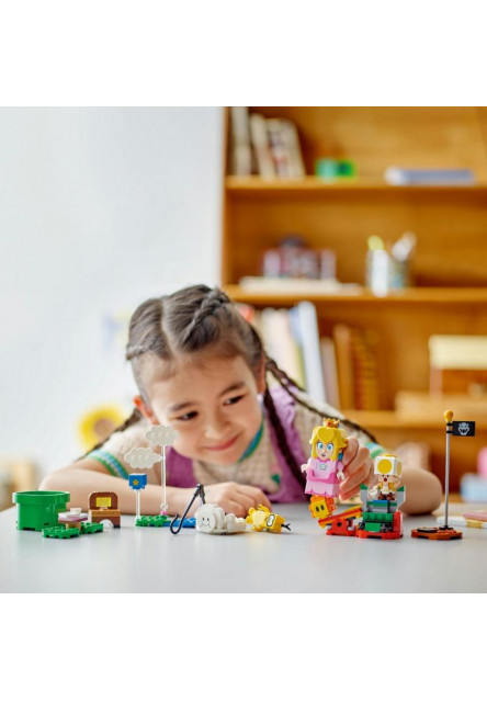 Dobrodružstvá s interaktívnou LEGO® Peach™