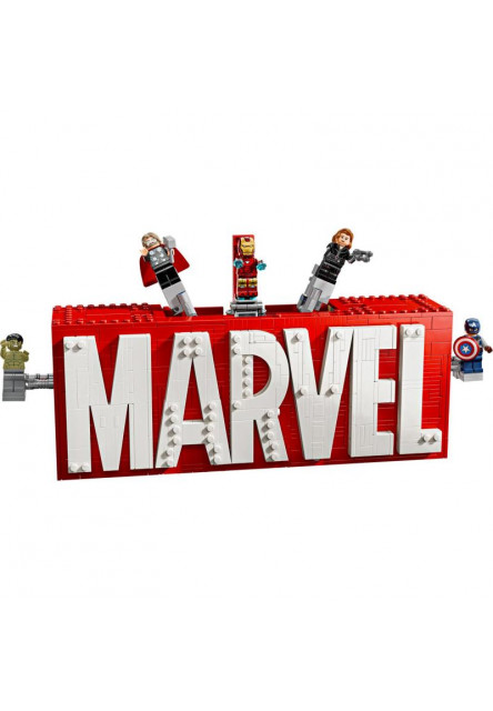 Logo MARVEL a minifigúrky