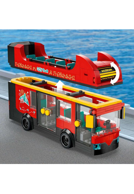 Červený dvojposchodový vyhliadkový autobus