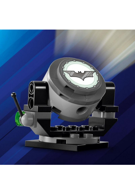 Batman™ Tumbler vs. Two-Face™ a Joker™