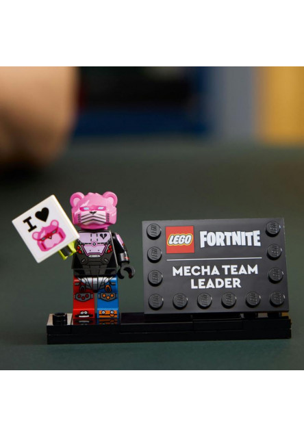 Mecha Team Leader