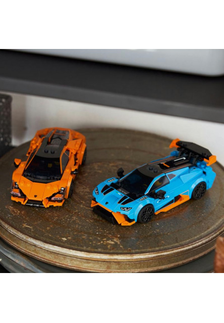Lamborghini Revuelto a Huracán STO