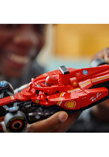 Pretekárske auto Ferrari SF-24 F1®
