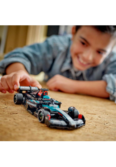 Pretekárske auto Mercedes-AMG F1® W15