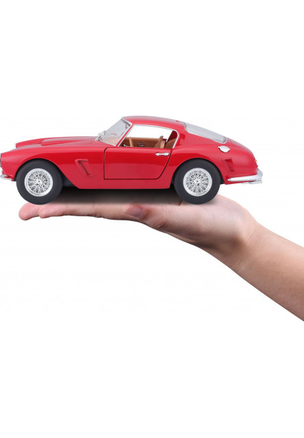 Bburago 1:24 Ferrari 250 GT Berlinetta Red