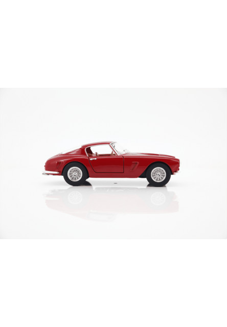 Bburago 1:24 Ferrari 250 GT Berlinetta Red