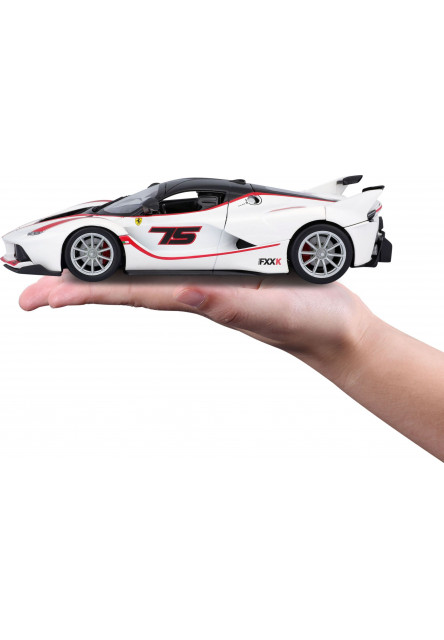 Bburago 1:24 Ferrari Racing FXX K White