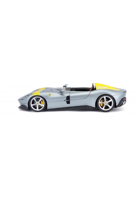 Bburago 1:24 Ferrari Monza SP1 Silver Blue