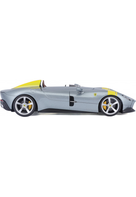 Bburago 1:24 Ferrari Monza SP1 Silver Blue