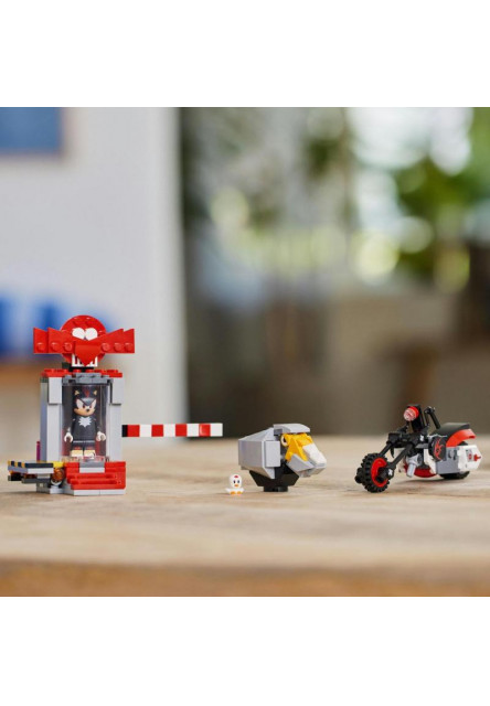 Shadow the Hedgehog a jeho útek