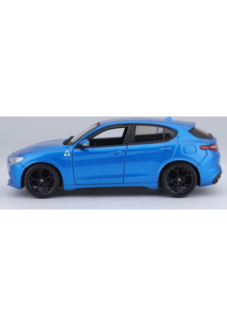 Bburago 1:24 Plus Alfa Romeo Stelvio Blue