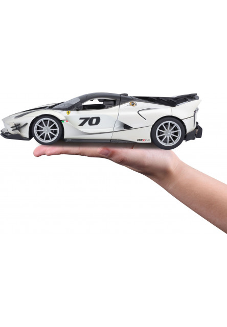 Bburago 1:18 Ferrari TOP  FXX-K EVO Nr.70 (white/black)