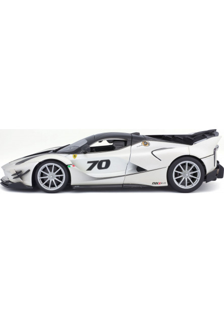 Bburago 1:18 Ferrari TOP  FXX-K EVO Nr.70 (white/black)