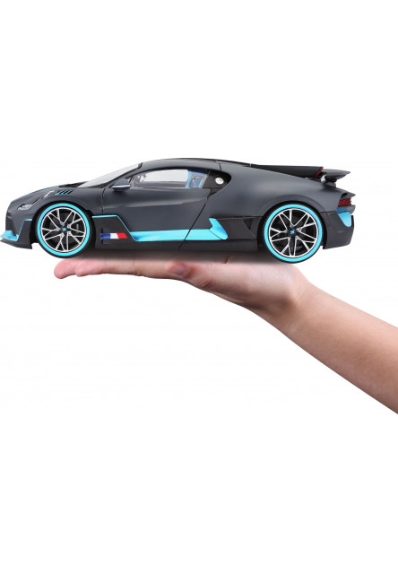 Bburago 1:18 TOP Bugatti Divo Grey