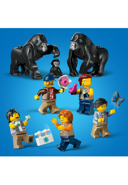 Helikoptéra na prieskum džungle v základnom tábore