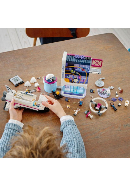 Olivia a vesmírna akadémia