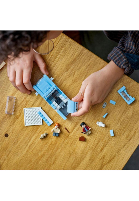 Lietajúce auto Ford Anglia™