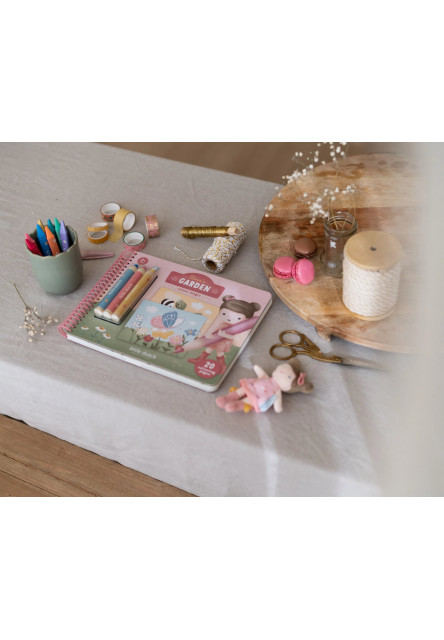 Omaľovánky s pastelkami Záhrada Rosa