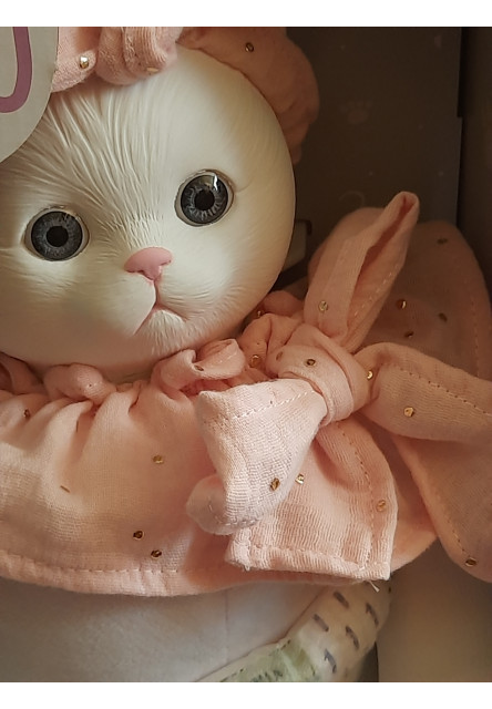 - Bílá kočka AniReal