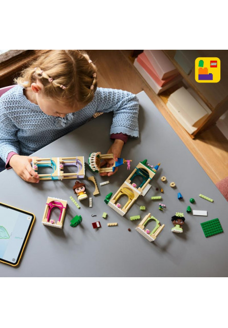 Mini Bella a Tiana s hradom