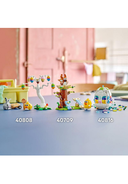 Veľkonočný zajačik a zbieranie vajíčok